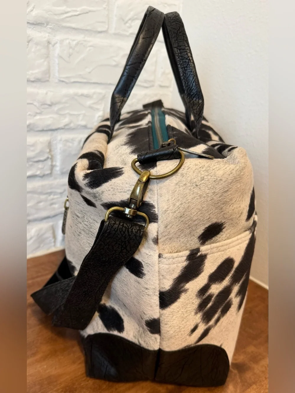 Rebekah Scott Designs Poppi Pro Black Cowhide Bag Like New